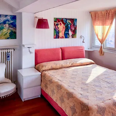 Penthouse In The Sky With 30 Sqm Terrace Station Mediolan