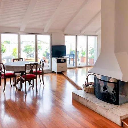 Apartament Penthouse In The Sky With 30 Sqm Terrace Station